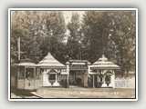 Lake Hiawatha Park entrance